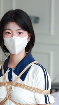The Innocent Girlfriend Is Bound with Ropes in Her School Uniform