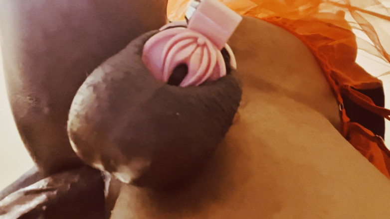 Ms300 Sarazia Exotic: Ms300 Sarazia Exotic- Leaky Slut Part 1