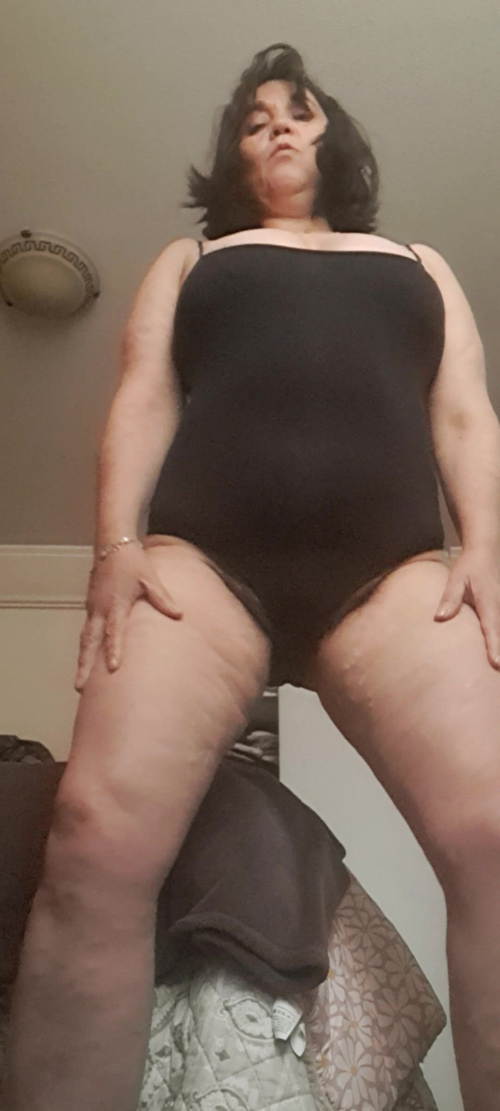 Mommy big hairy pussy: Сексуальное движение