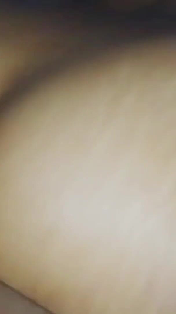 nilanthi69: Bodims stiefschwester sagte mir, ich soll es langsam analsex ficken