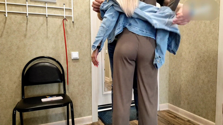 S-Wife Katy: I Met a Cutie in the Park, and She Turned...