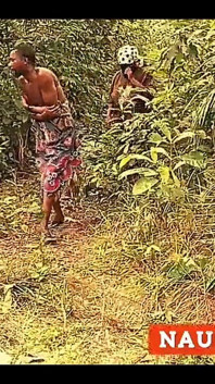 Amateur Horny Wife Fuck a Very Dark Man in the Bush