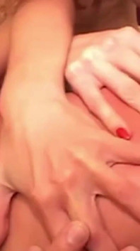 Mezi těmito krásnými a úžasnými lidmi se stala absolutně neuvěřitelná fuck fest
