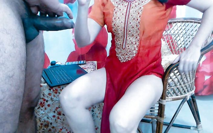 Bolly Karma: Istriku yang patuh padaku lagi asik footjob