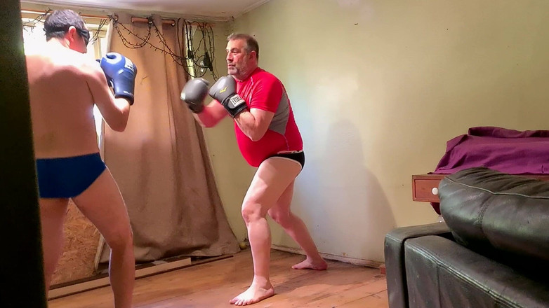 Combat and fetish: Серебряный папочка-боксер против Джоббера
