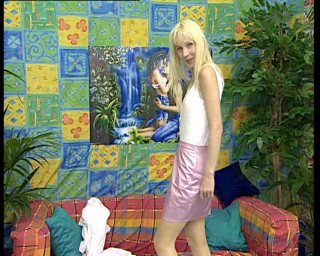YOUR FIRST PORN: Si pemalu lilly genisst es heute wirklich - shy lilly lagi...