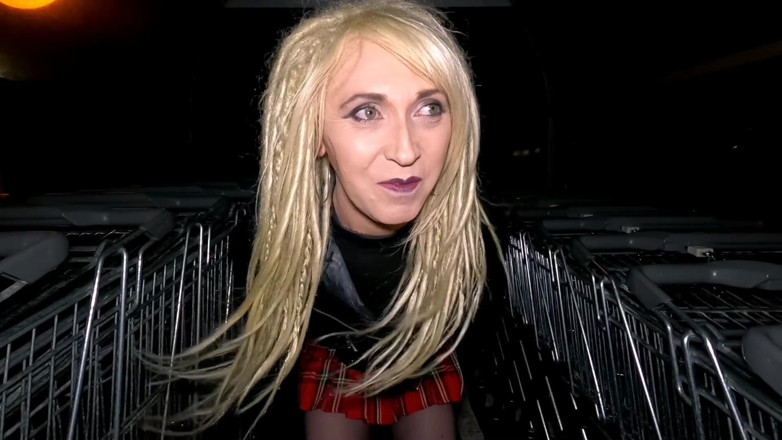 The Midnight Minx: Poręczenie za bay w troleju