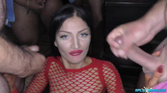 UkXXXpass: Evie Love dostane obličej plný spunku