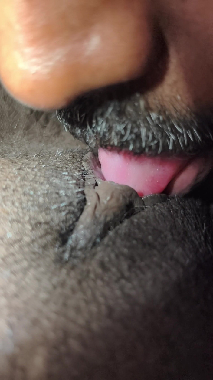 Realmallucouplevlog: Tamil mallu chica follando coño lamiendo y follando duro
