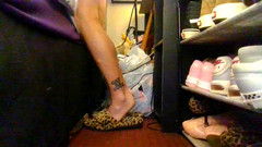 Abby Anna: Fluffy Fuzzy Slippers