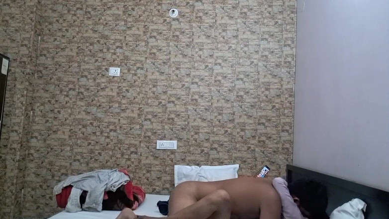 House stage: Video Chudai Saya – India sebenar berkongkek kali pertama hari ini...