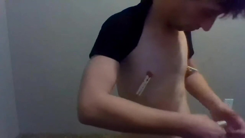 LilTaste: Clothespin Play Fetish Fanclub Video of the Month; bounce That...