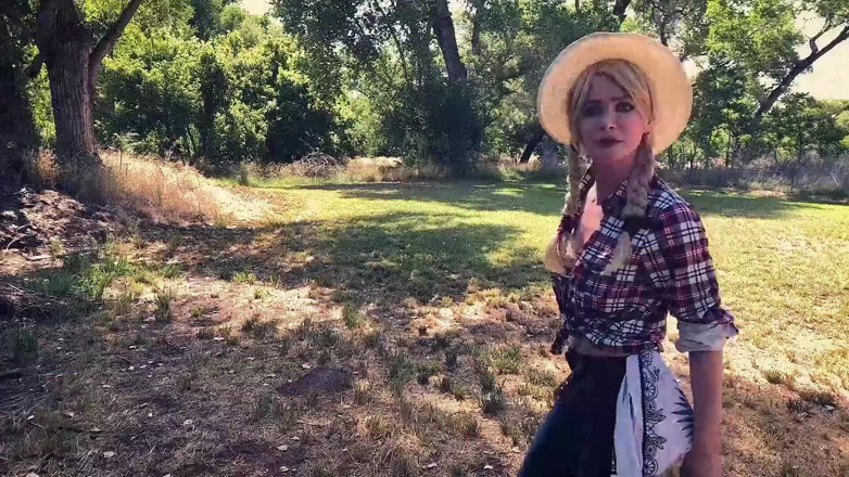 Girlsway: Girlsway - Cougar Queen: a Tiger King Parody - Episode 1 - Rise to...