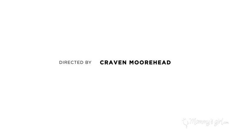 Mommy's Girl: Macecha je dívka - drobná blondýnka Emma Hix má kancelářský sex...