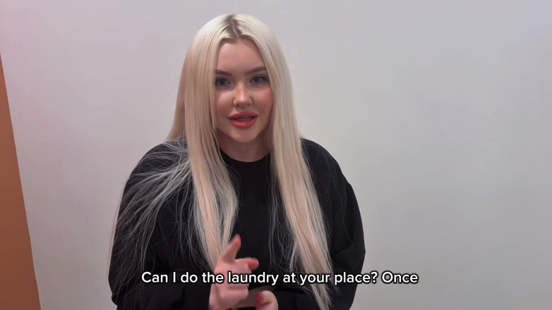 Blondessa: The Neighbor Got Stuck in the Washing Machine and I...