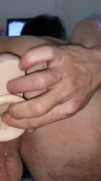 ตูดสวย glory hole หนุ่มเซ็กซี่มือสมัครเล่นทำเอง