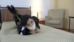 Restricting Ropes: 丰满的毒毒角色扮演者被绑住 - 第2部分