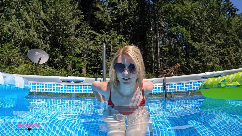 Destination Kat: 물속의 딸딸이