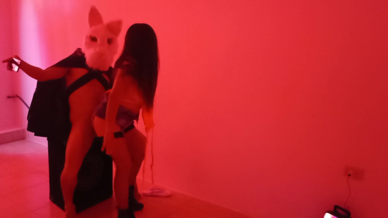 Martin13: Spotkałem mężczyznę, który przebrał się za królika na imprezie Halloweenowej...