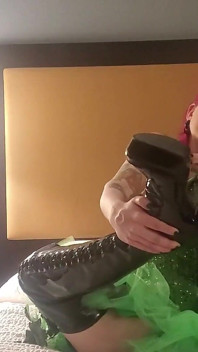 Poison Ivy домінує над Робіном