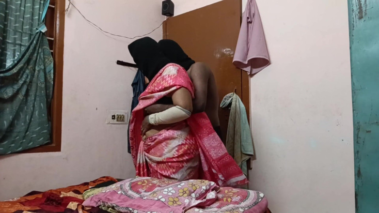 Benita sweety: Tamil Husband and Wife Hot Missionary Sex on Bed