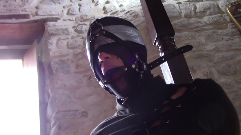 LauraOnHeels: MILF Legata E Bendata Scopata in Bocca E Facciale