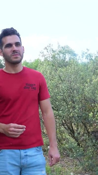 Le rendez-vous nu d’Amanda Luxor avec une recrue très excitée : vont-ils se faire baiser dans la nature ?