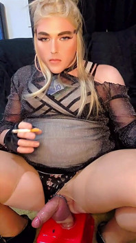 Drea kouří a jezdí na robertku