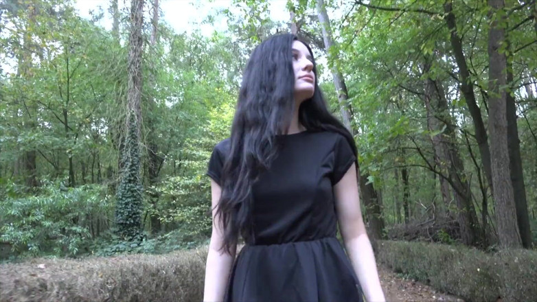 Flemish Filth: Daan cals a teen whore and fuck outside