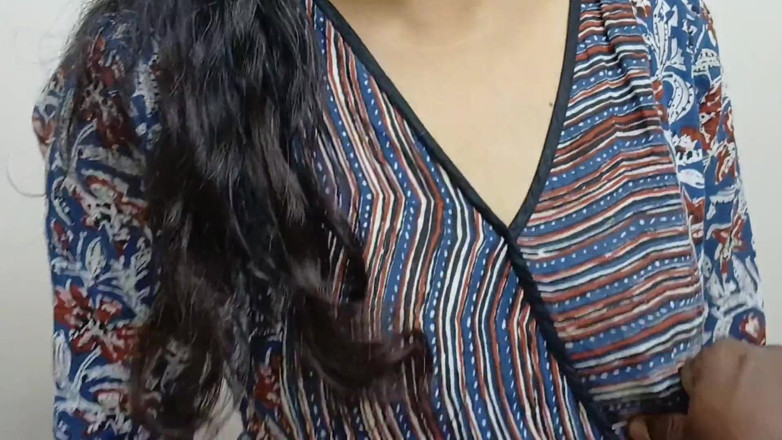 Apple Porn: Hot Thailand Maid Gave Best Service in Hotel Room