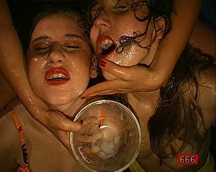 Limitless and Special: 复古少女撒尿和射精颜射精重口味 ggg John Thompson