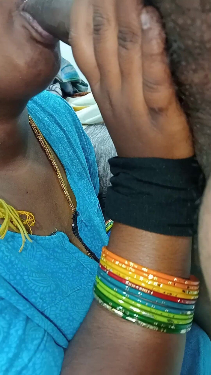 Veni: Kakak suamiku menggodaku dan ngentot memekku habis-habisan sampai dia keenakan