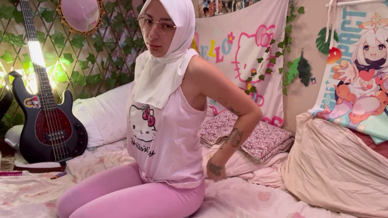 lanalovacutie: Yoga-in-hijab