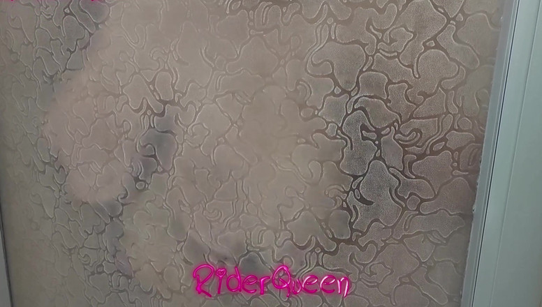 Riderqueen: Video toilet - hanya untuk penggemar