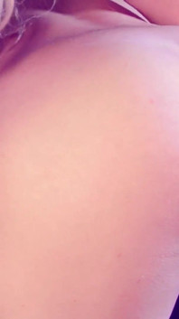 Enseñando a mi esposo a correrse del culo ... Primer orgasmo anal!