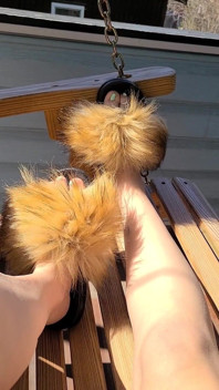 Spring Feet Furry Slides