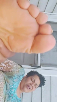 Evening Backyard Deck with Professional Masseuse Sunny12s Gets Soles Queen Treatment Part 1