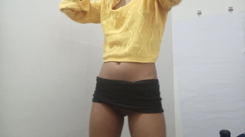 desigirl93: प्यारी हॉट तीन हसीना अपने बॉस को बहका रही है, अब तुम कोई मुझे चोदता है