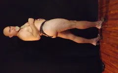 Oh, essas velhas meias meia-calça de dois dólares do desejo, sim querida, eu ainda os tenho, e eles ainda são tão sexy quanto o amor.
