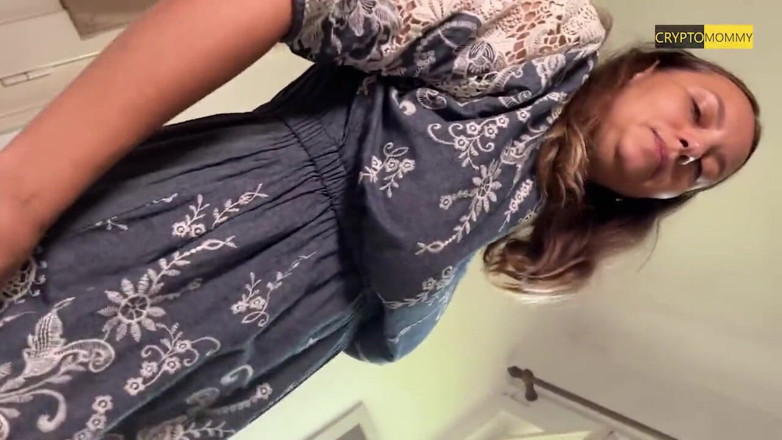 Crypto Mommy: mahilaon ka dabadba poora chehra baithna