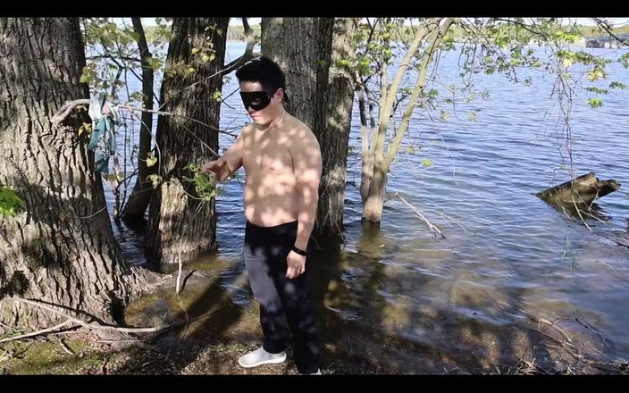 barenakedboy: 湖畔で楽しむ