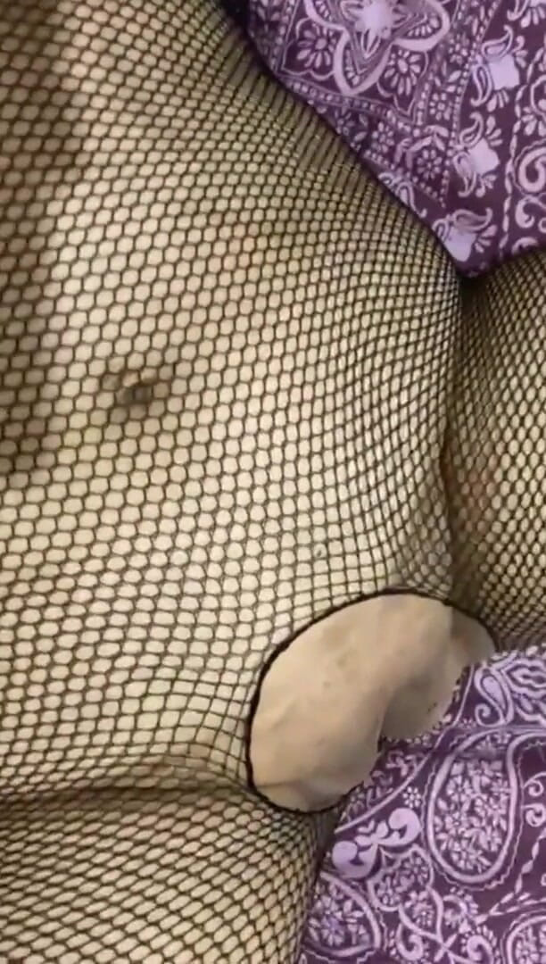 Indian fuck queen: Wildenglishbbw лежить у ліжку в ажурному боді