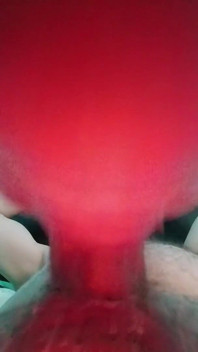 Hàng xóm ngoại tình thích đút sâu vào họng và được xuất tinh trên mặt của cô ấy