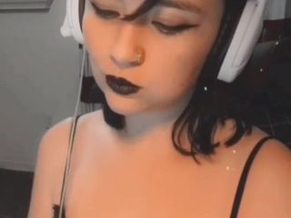 Evelyn Storm: Feed Me My Baby