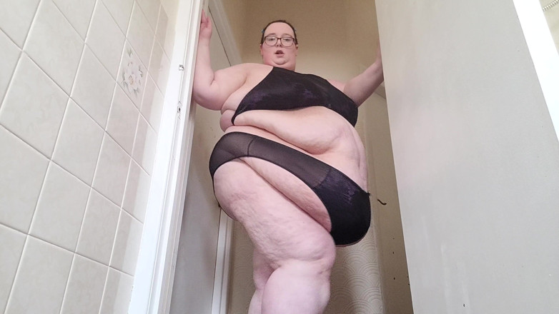 SSBBWLadyBrads: Sua stripper obesa e gorda