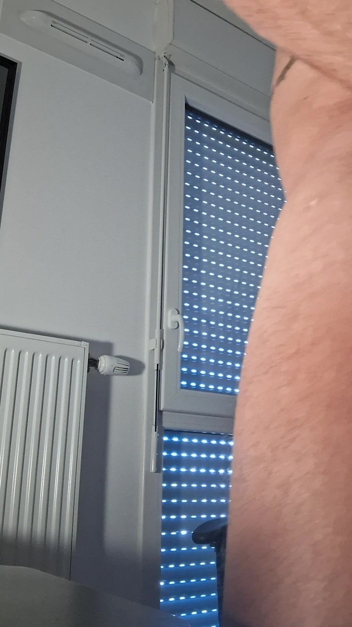 Xfroska: Meu corpo inteiro para uma bela punheta em uma tarde...