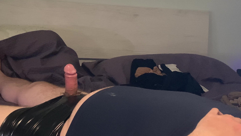 CoppiaCollant: I Get My Favorite Whore to Suck My Cock
