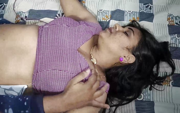 Vaigavarun45: Vaishnavy y Sharun Raj tetas calientes en sari chupan parte 4,...