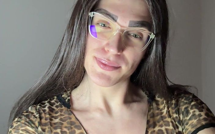 Dreamboy_506: J’exhibe ma tenue et mon cul sexy