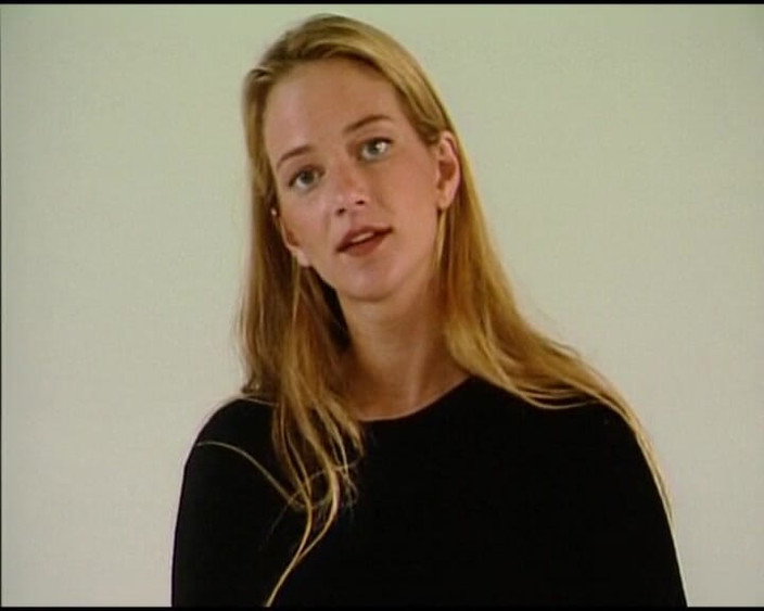 Deutsche Madchen: Almanya'dan klas hatun mükemmel kıyafetini çıkardı ama iç çamaşırı kalıyor